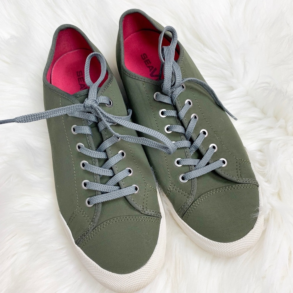 Seavees Army Green Sneakers